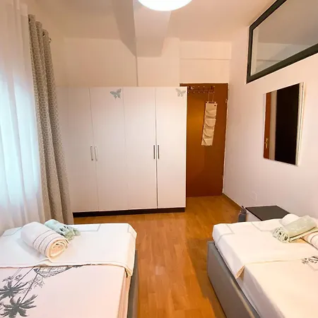 Views - Comfy And Spacious Apartman Tirana