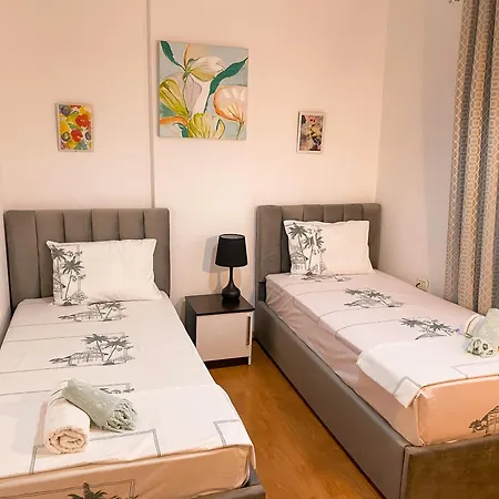 Views - Comfy&spacious