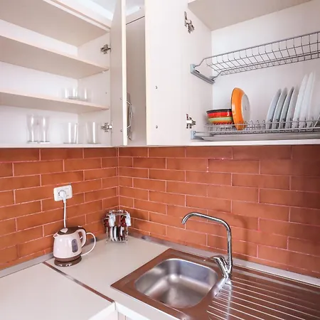 Views - Comfy And Spacious * Tirana